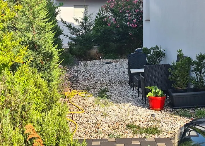 Doki Basement Apartment Pula